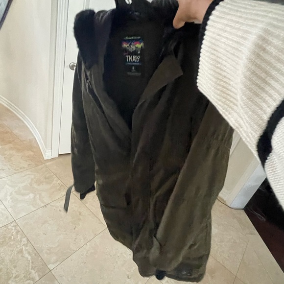 TNA WINTER JACKET Aritzia - Picture 2 of 2